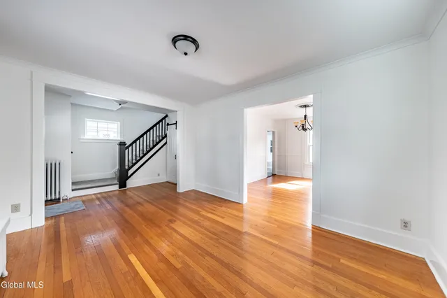 $324,500 | 1084 Van Antwerp Road, Niskayuna, NY 12309