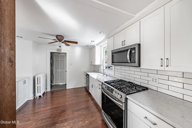 $324,500 | 1084 Van Antwerp Road, Niskayuna, NY 12309