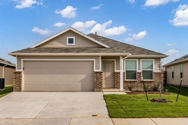 $1,795 | 11325 Rodeo Drive, Providence Village, TX 76227