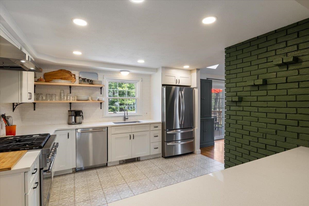 13 River Bend Circle Exeter, NH 03833 - Photo 5 of 48