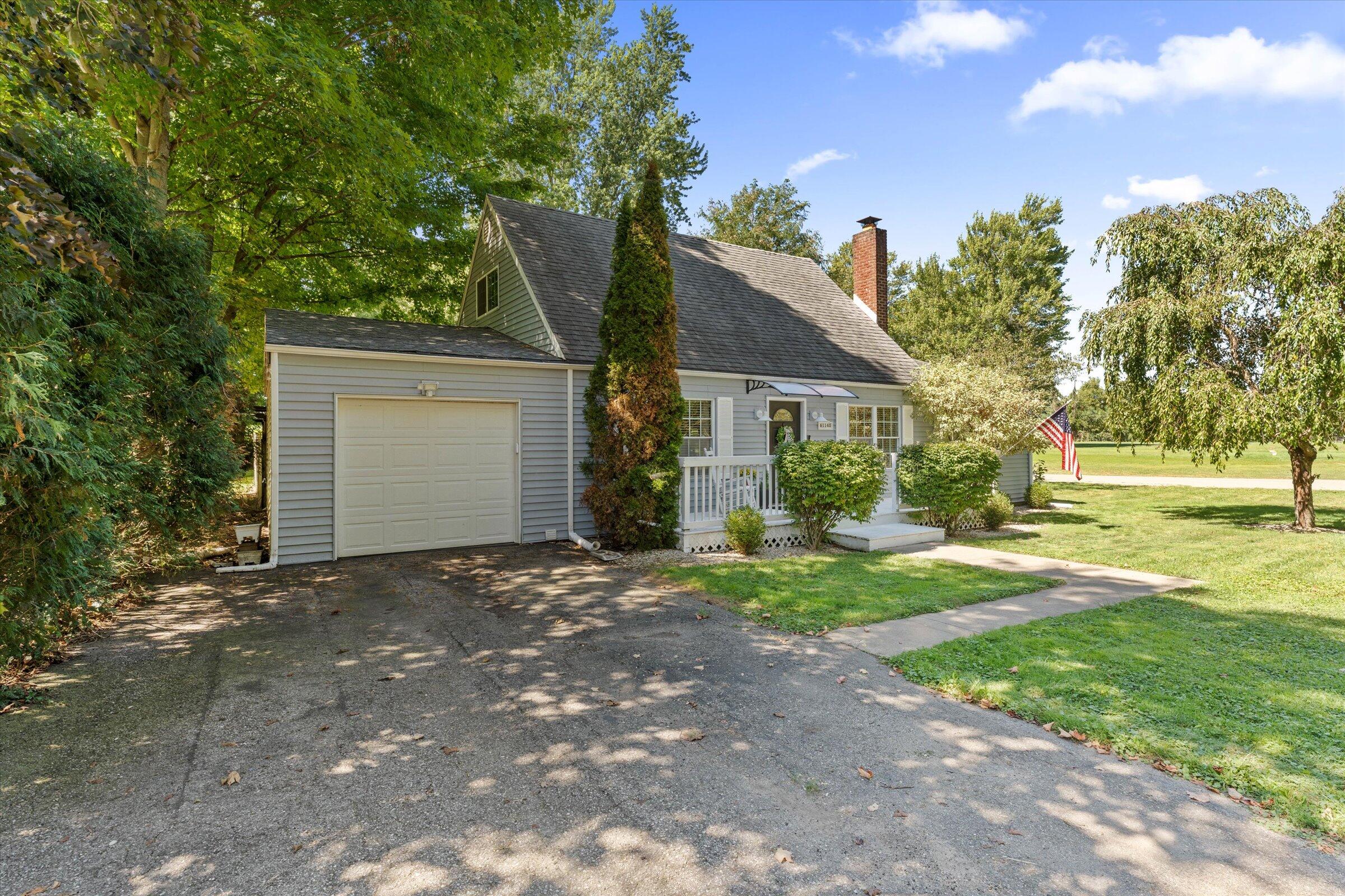 61140 Lenawee Road Cassopolis, MI 49031 - Photo 2 of 40 04-DSC09163