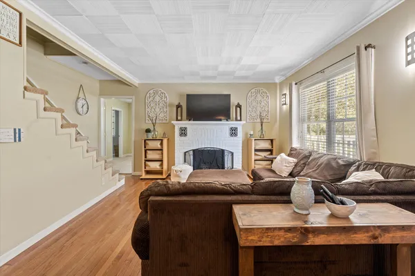 $304,900 | 61140 Lenawee Road, Cassopolis, MI 49031