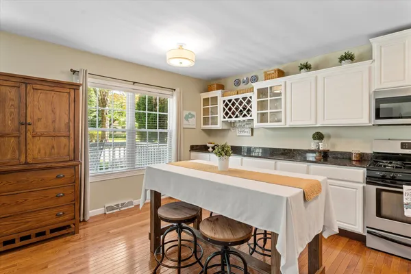 $304,900 | 61140 Lenawee Road, Cassopolis, MI 49031