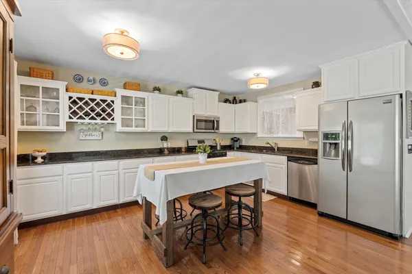 $304,900 | 61140 Lenawee Road, Cassopolis, MI 49031