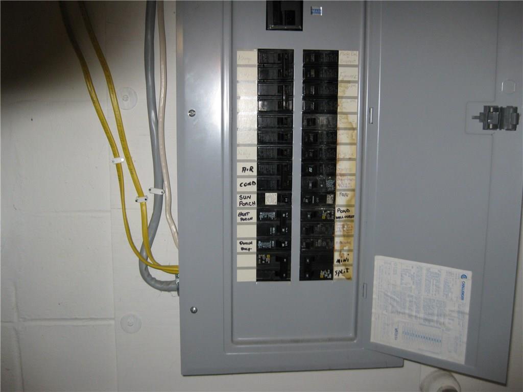 3108 Mercer Road New Castle, PA 16105 - Photo 13 of 17 200 amp electric service panel