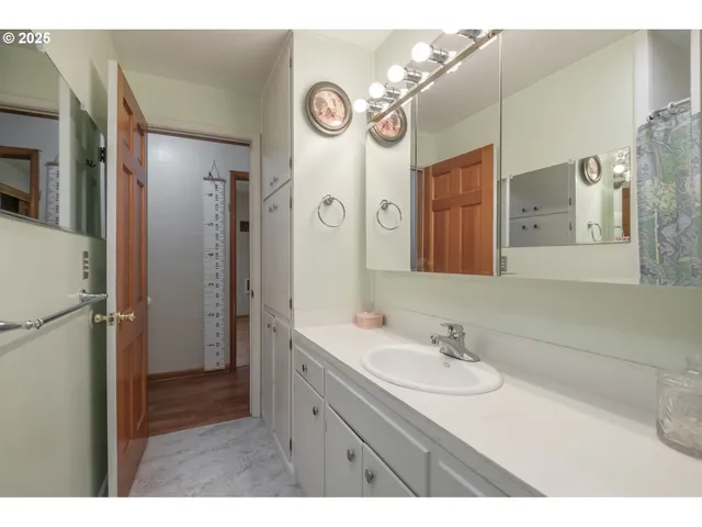 $415,000 | 3614 31st Avenue Northeast, Salem, OR 97301