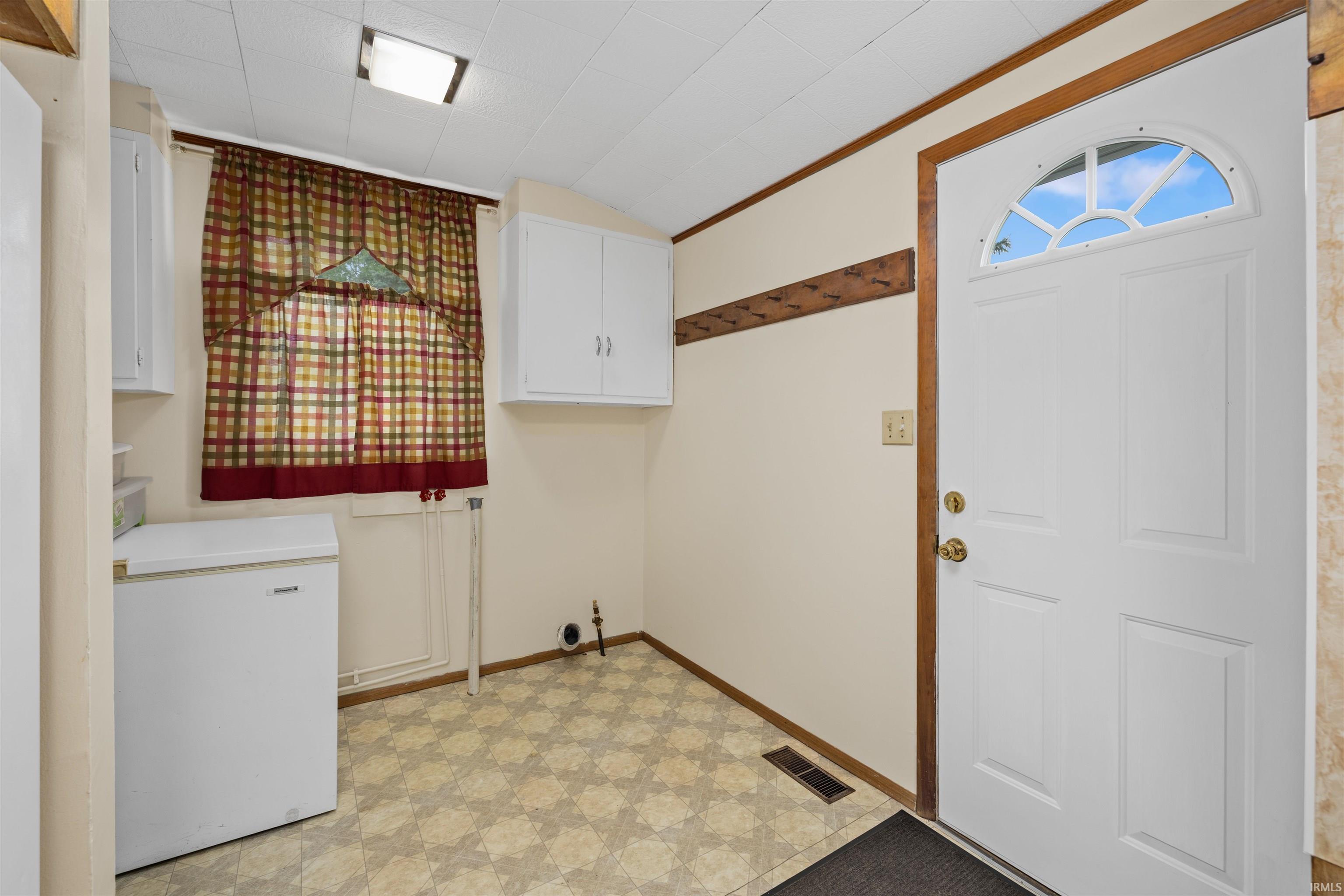 4380 South 1175 East Hudson, IN 46747 - Photo 15 of 36