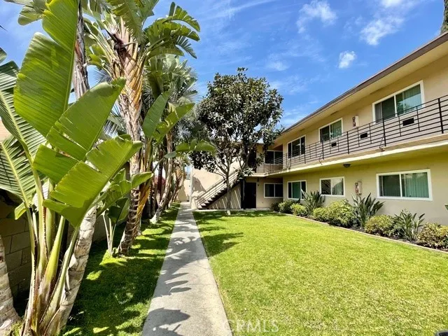 $3,395 | 12437 Harris Avenue, Unit 3, Lynwood, CA 90262