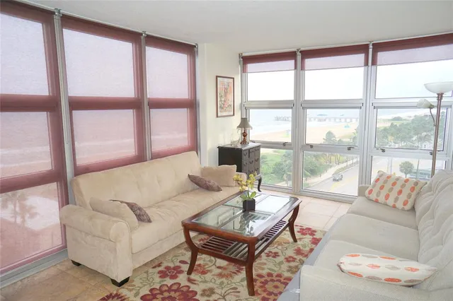 $3,500 | 525 North Ocean Boulevard, Unit 1025, Pompano Beach, FL 33062