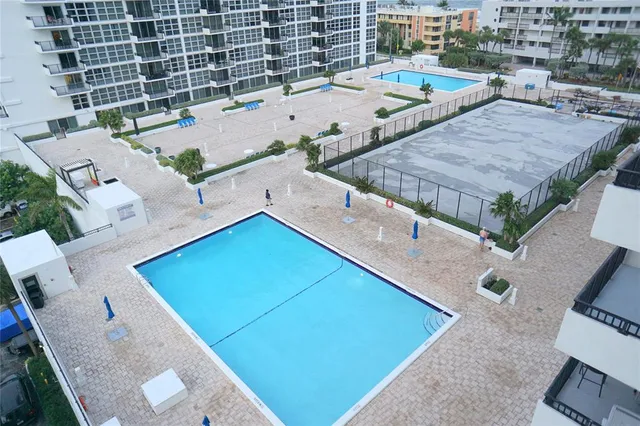 $3,500 | 525 North Ocean Boulevard, Unit 1025, Pompano Beach, FL 33062