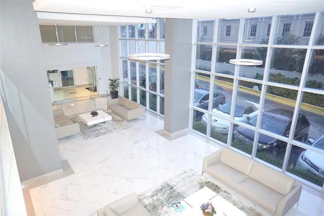 $3,500 | 525 North Ocean Boulevard, Unit 1025, Pompano Beach, FL 33062