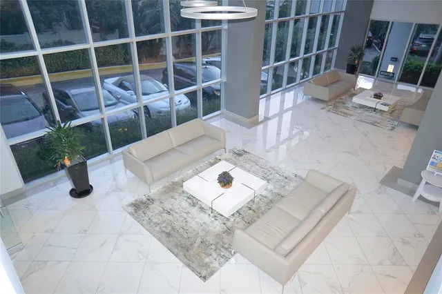 $3,500 | 525 North Ocean Boulevard, Unit 1025, Pompano Beach, FL 33062