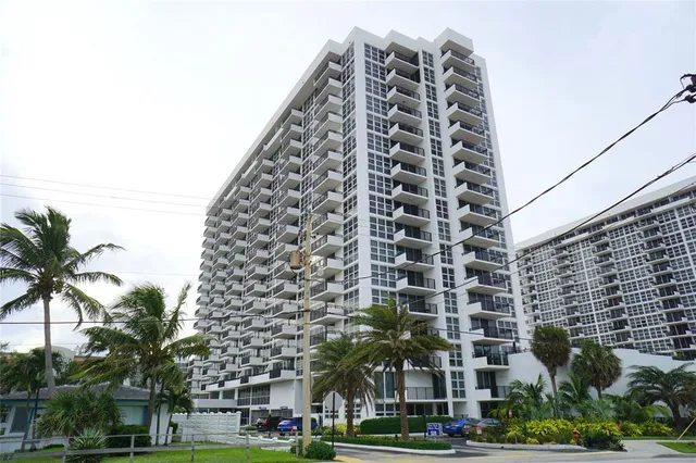 $3,500 | 525 North Ocean Boulevard, Unit 1025, Pompano Beach, FL 33062