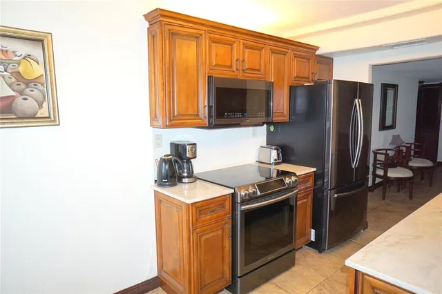 $3,500 | 525 North Ocean Boulevard, Unit 1025, Pompano Beach, FL 33062