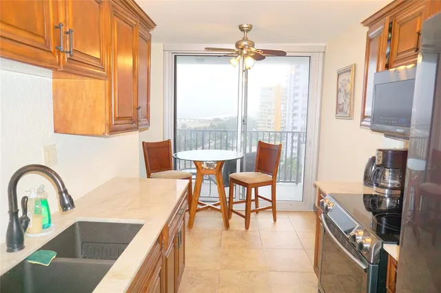 $3,500 | 525 North Ocean Boulevard, Unit 1025, Pompano Beach, FL 33062