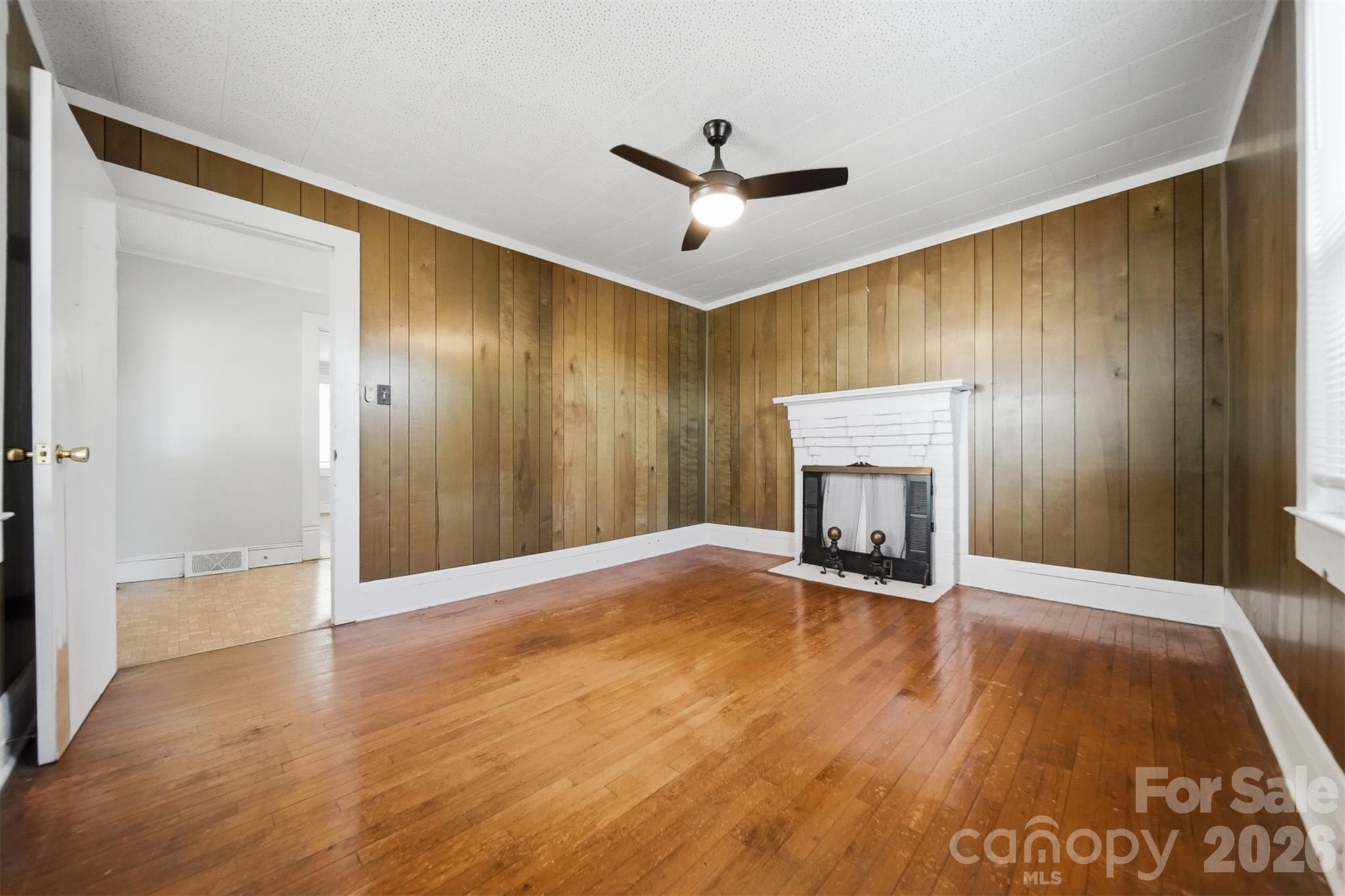 592 Main Street Hudson, NC 28638 - Photo 6 of 33