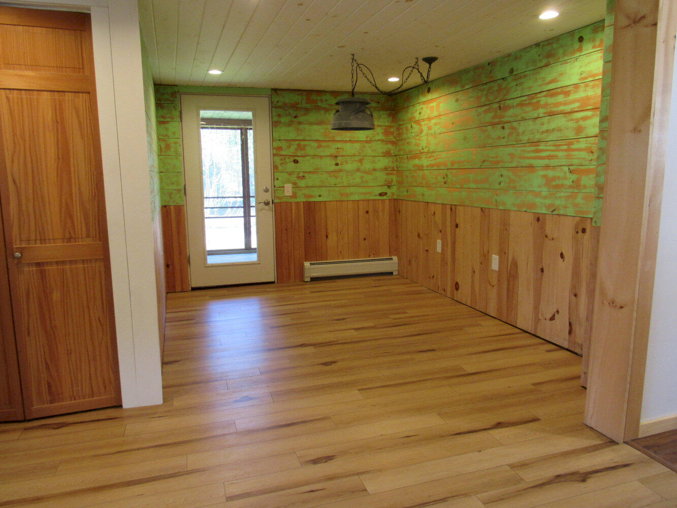 877 Hole In The Wall Road Solon, ME 04979 - Photo 29 of 73 #29 Dining_result
