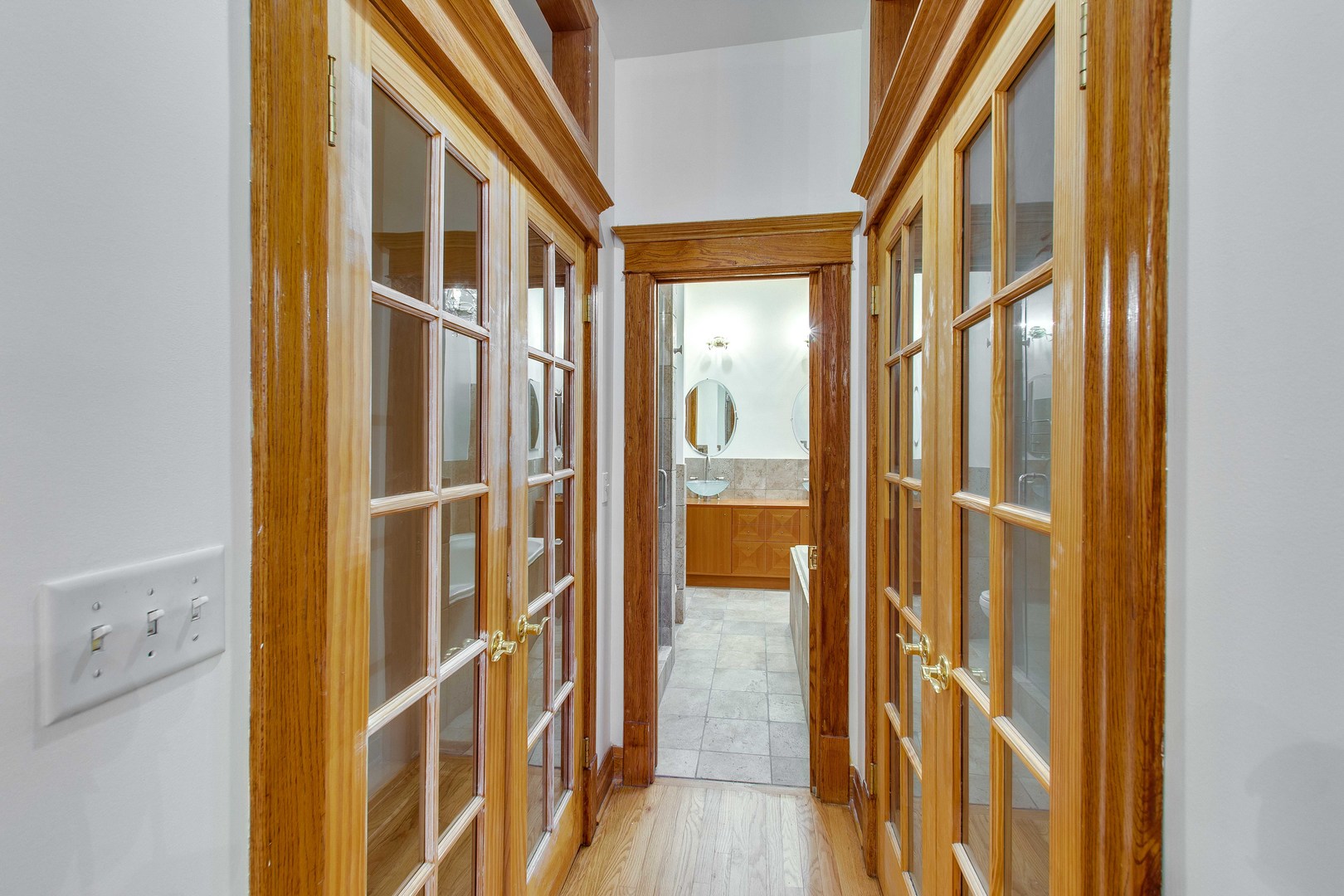 2905 West Logan Boulevard Chicago, IL 60647 - Photo 14 of 36 a view of front door