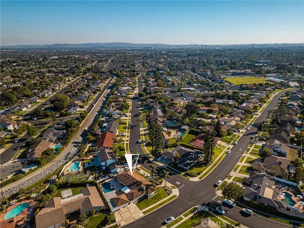 $1,750,000 | 13614 Dall Lane, North Tustin, CA 92705