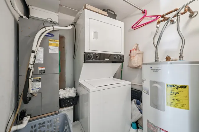 $169,900 | 4955 134th Place, Unit 1B, Crestwood, IL 60418