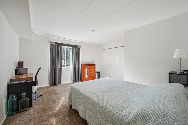 $169,900 | 4955 134th Place, Unit 1B, Crestwood, IL 60418