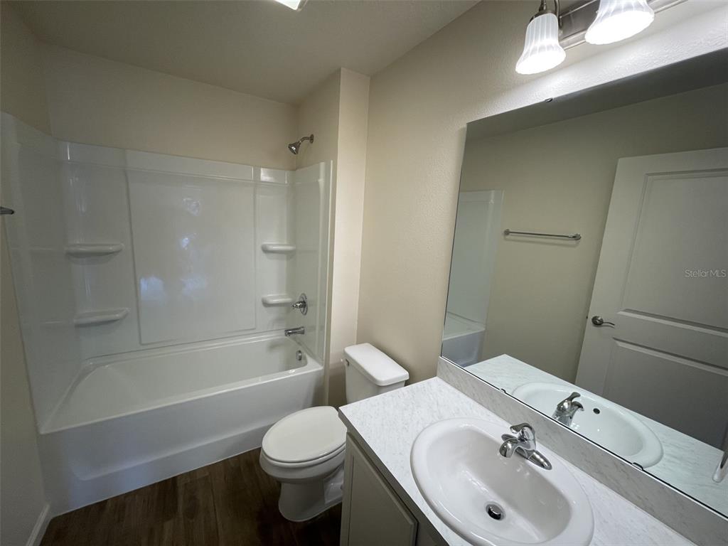 1306 Ridge Pointe Drive Orlando, FL 32808 - Photo 14 of 20 Gallery Image 14