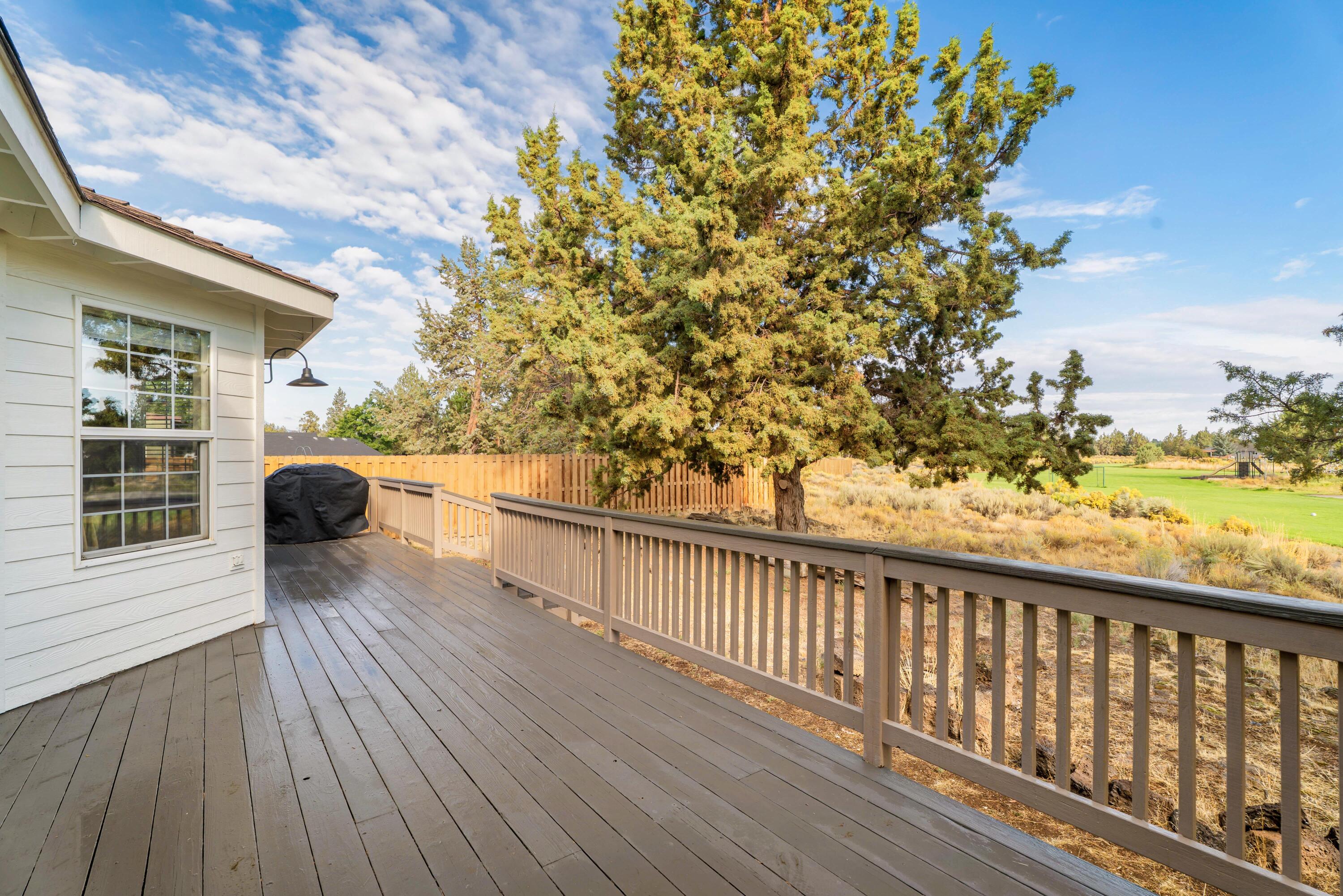 20766 South Loop Place Bend, OR 97703 - Photo 36 of 60 Deck