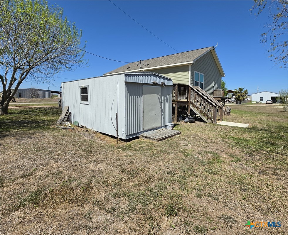 501 13th Street Seadrift, TX 77983 - Photo 4 of 22 a view of a house with a yard