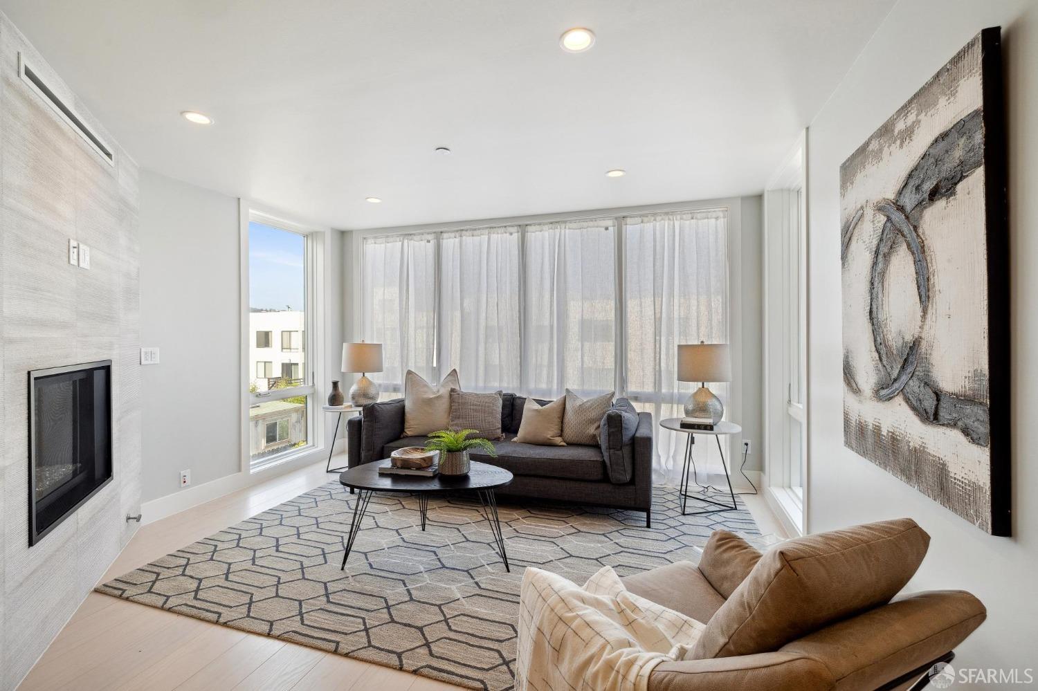 340 25th Avenue San Francisco, CA 94121 - Photo 64 of 73 a living room with furniture and a rug