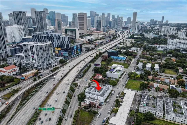 $1,600 | 365 Northwest 8th Street, Unit 208, Miami, FL 33136