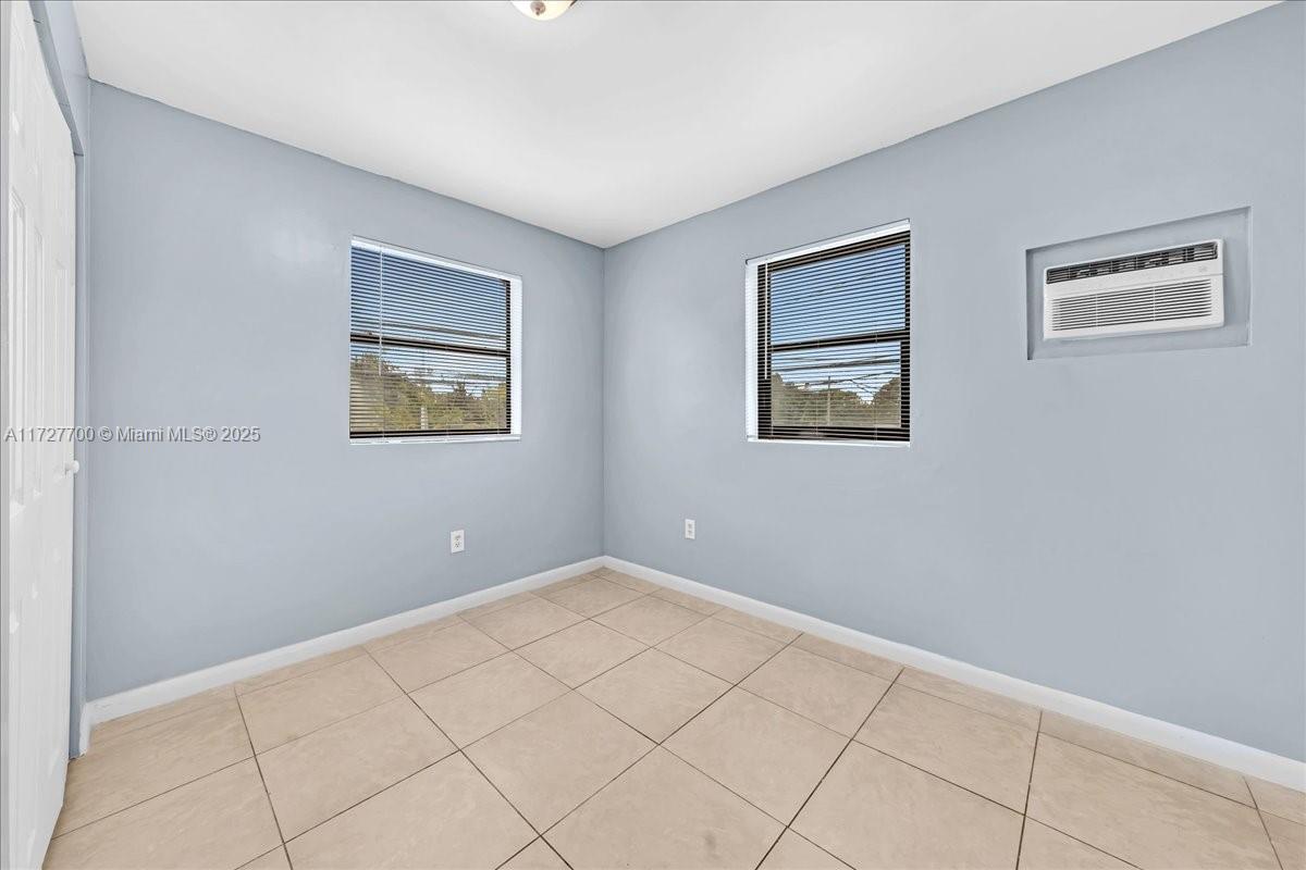 365 Northwest 8th Street, Unit 208 Miami, FL 33136 - Photo 19 of 31