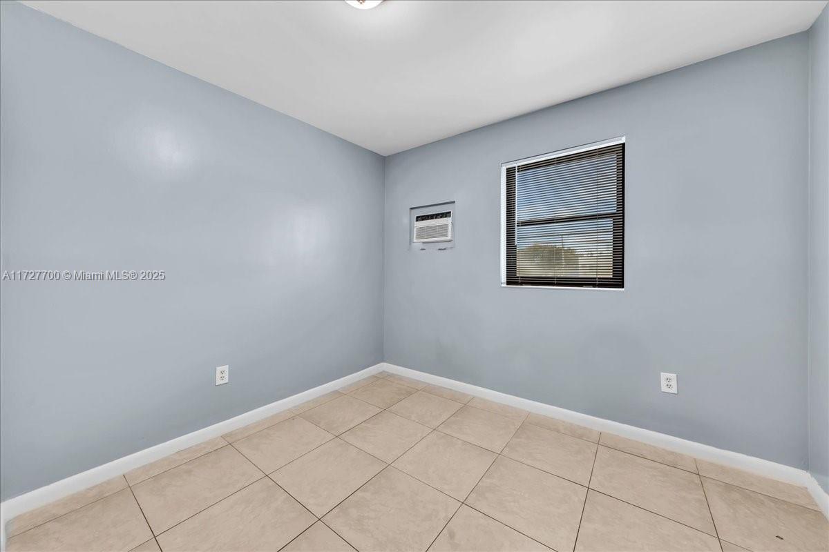 365 Northwest 8th Street, Unit 208 Miami, FL 33136 - Photo 21 of 31