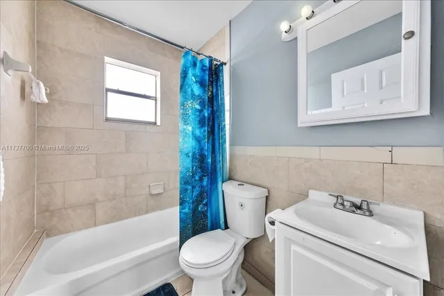 $1,600 | 365 Northwest 8th Street, Unit 208, Miami, FL 33136