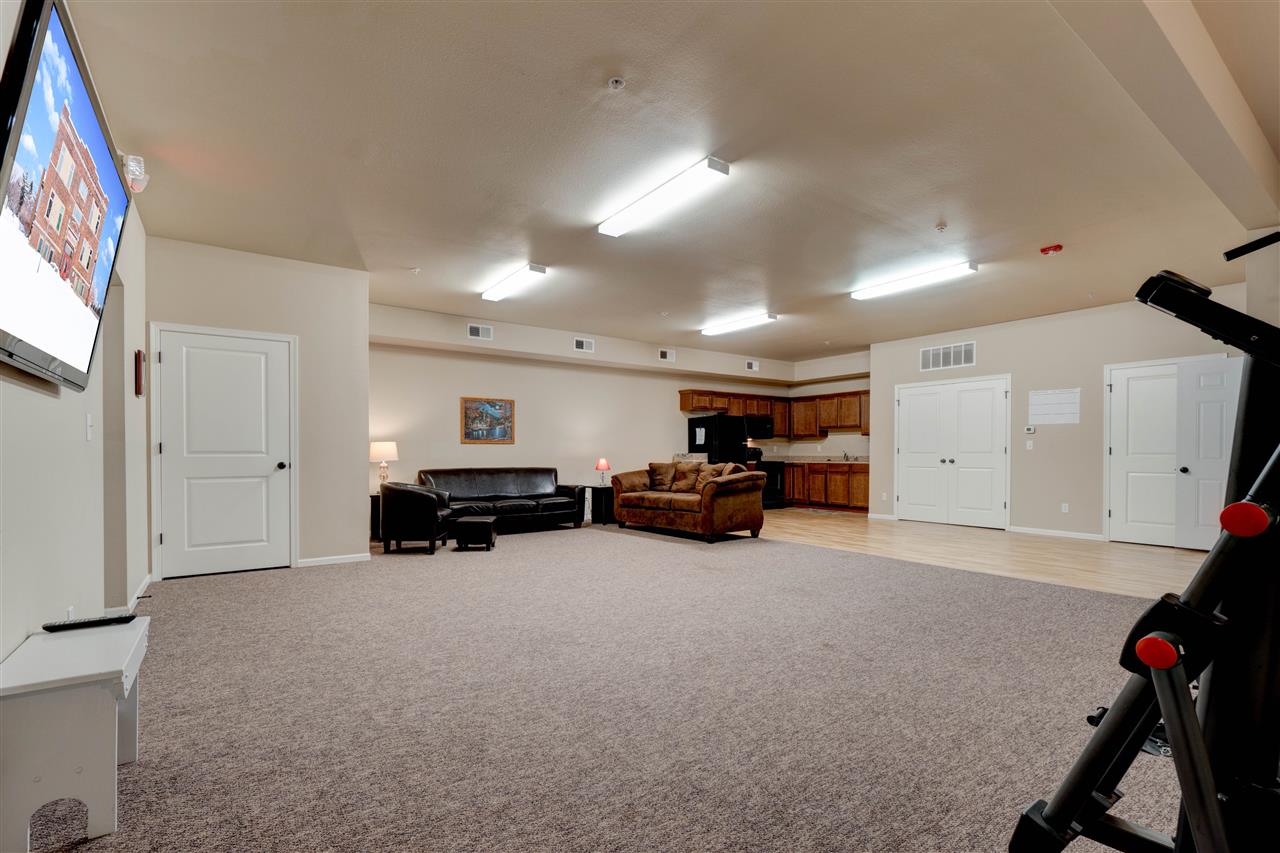 251 Vine Street, Unit 104 Riverside, IA 52327 - Photo 27 of 36 Gallery Image 27