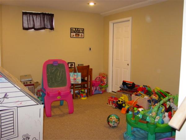 28 Joppa Road Worcester, MA 01602 - Photo 15 of 16 Gallery Image 15