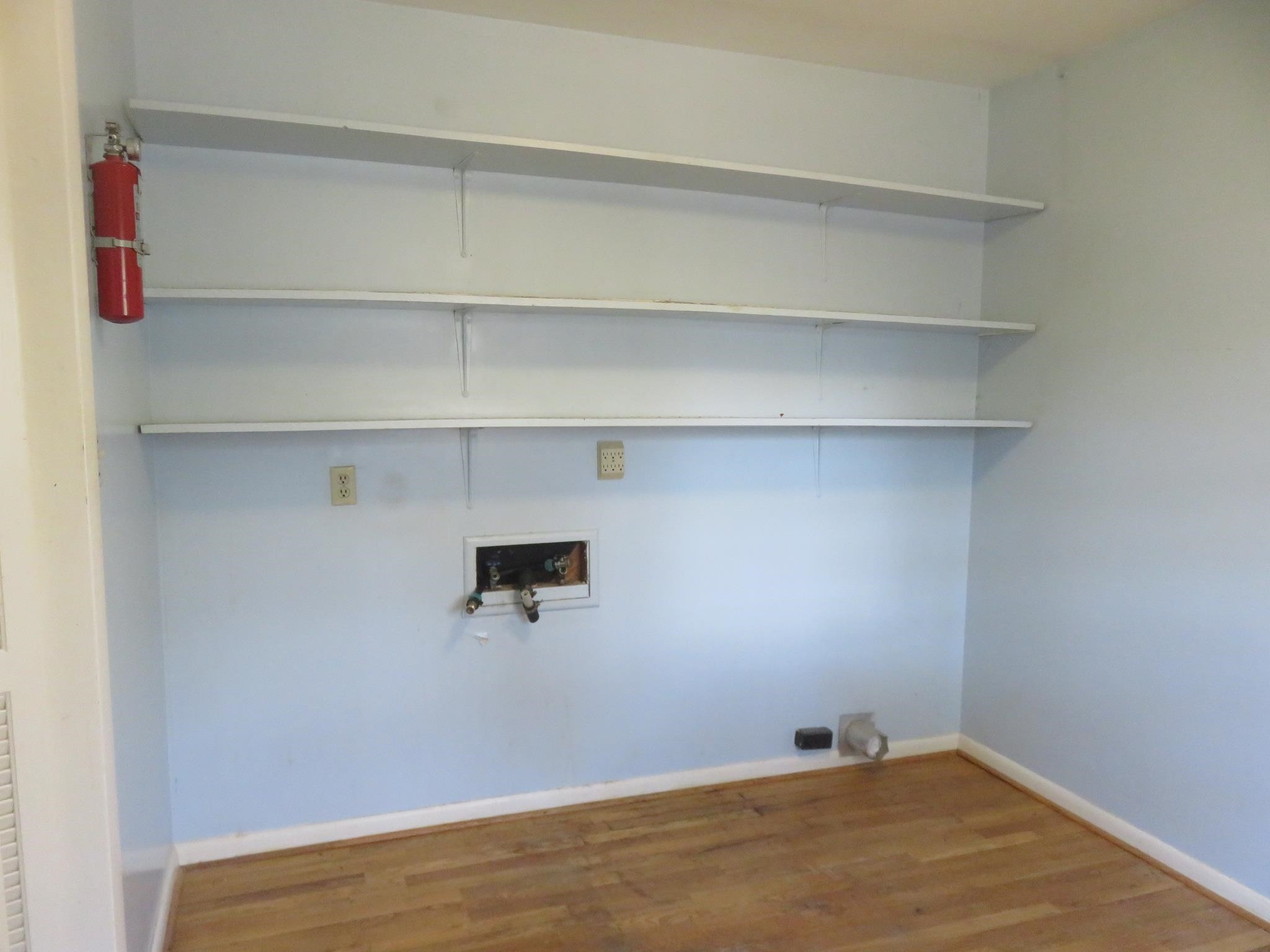 5804 Deblyn Avenue Raleigh, NC 27612 - Photo 27 of 31 Large Laundry Room
