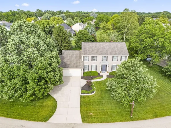 $634,900 | 2691 Big Sur Drive, Lewis Center, OH 43035