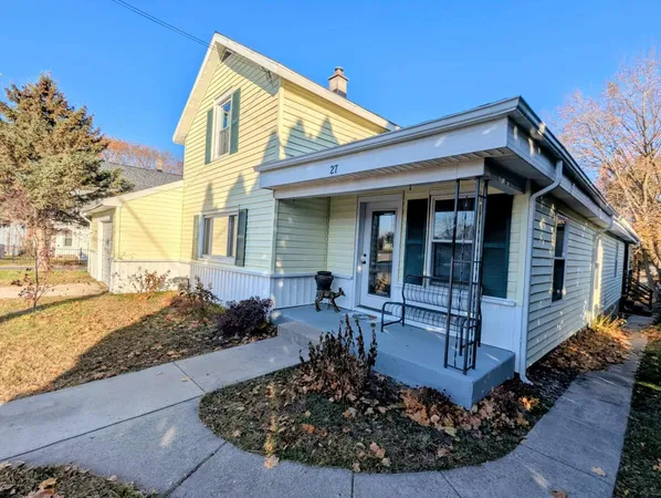 $279,900 | 27 West Wood Street, Newaygo, MI 49337