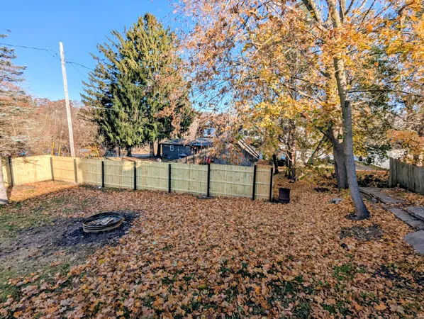 $279,900 | 27 West Wood Street, Newaygo, MI 49337