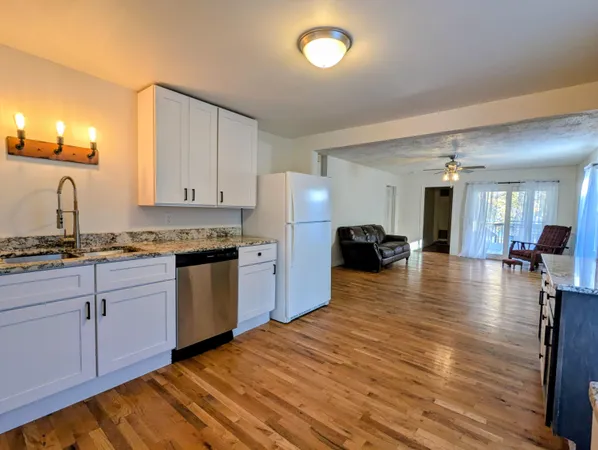 $279,900 | 27 West Wood Street, Newaygo, MI 49337