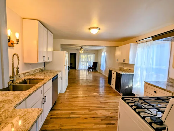 $279,900 | 27 West Wood Street, Newaygo, MI 49337