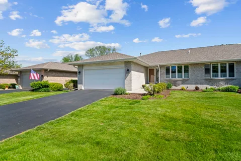 $285,000 | 7148 Weathered Oak Lane, Unit 47A, Rockford, IL 61107