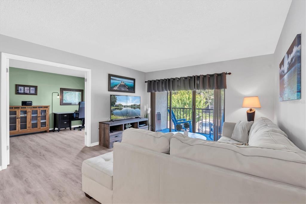 1207 Pine Ridge Circle West, Unit H2 Tarpon Springs, FL 34688 - Photo 6 of 34