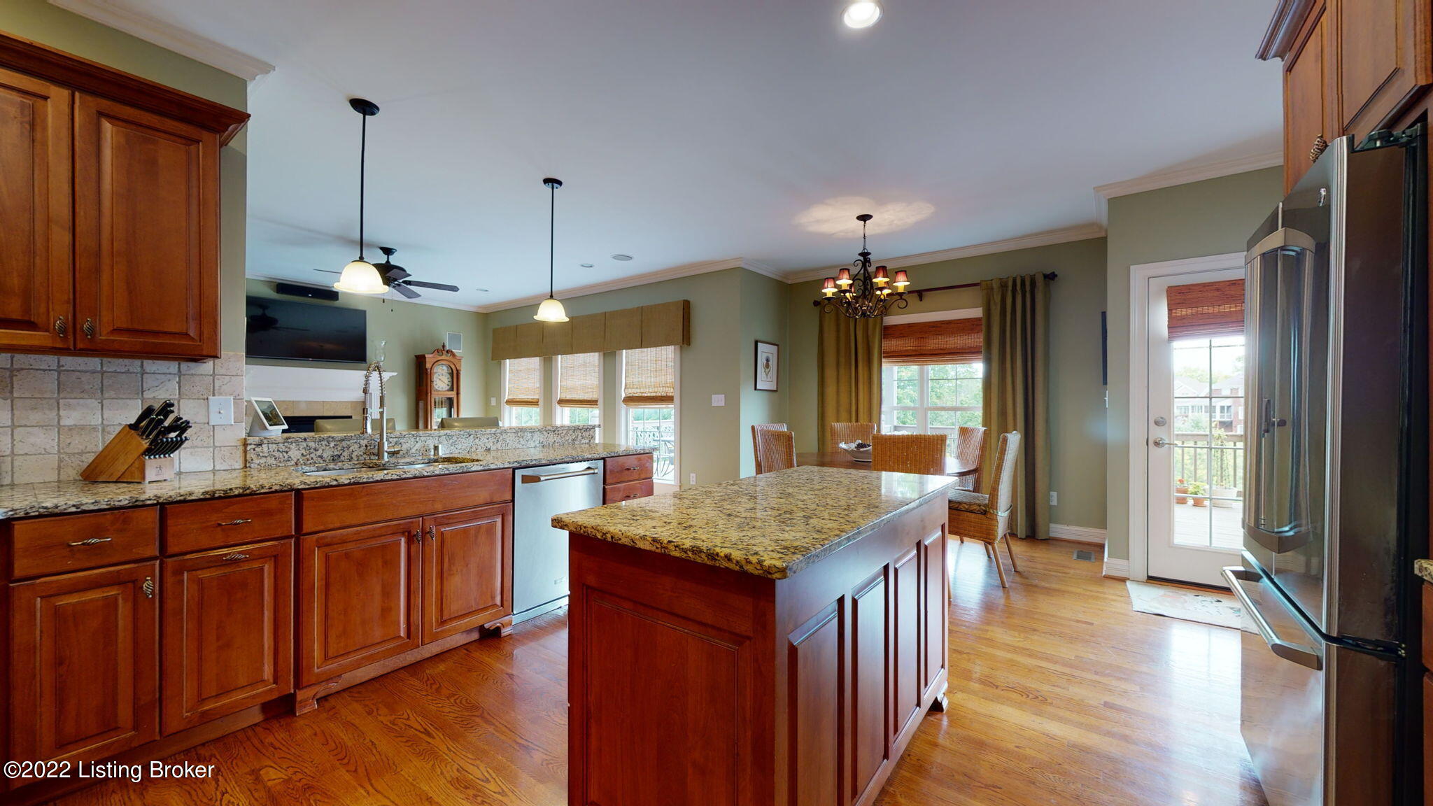 13203 Ridgemoor Drive Prospect, KY 40059 - Photo 19 of 76 Eat in Kitchen