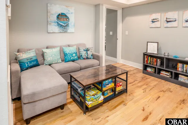 $1,650,000 | 2364 Sandfiddler Road, Corolla, NC 27927