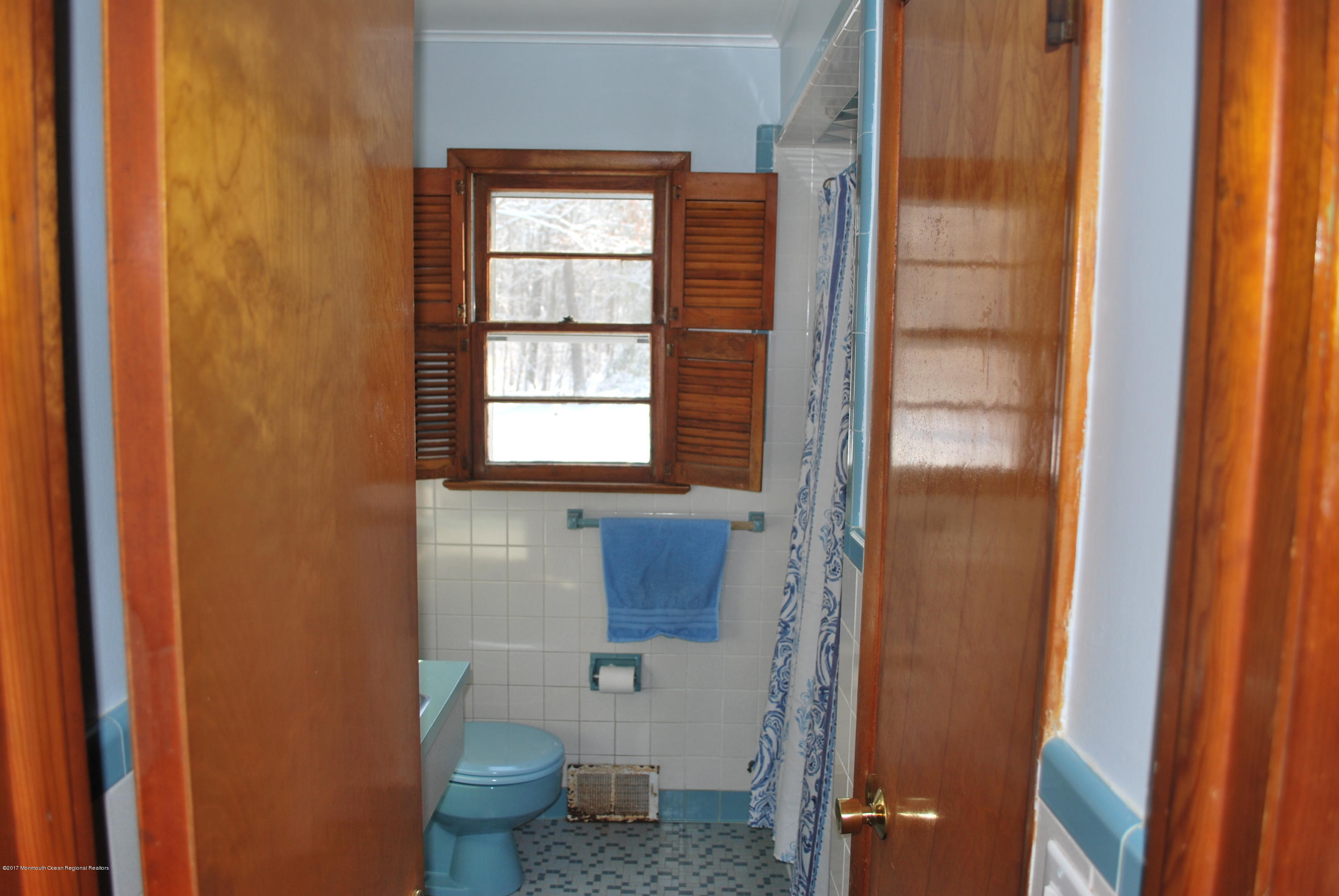 429 Brickyard Road Freehold, NJ 07728 - Photo 22 of 33 DSC_0236