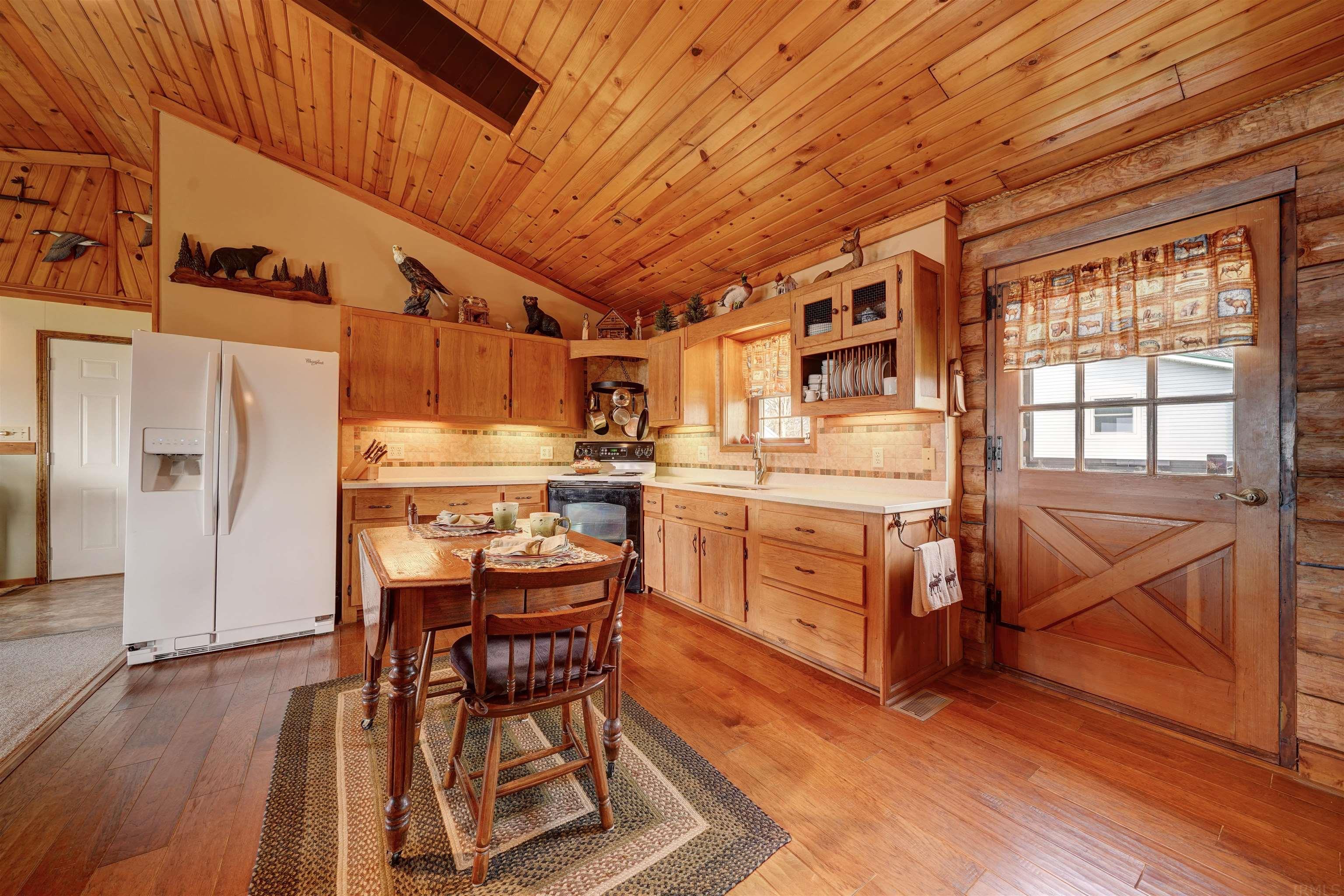 10478 North Oak Knoll Road East Rome City, IN 46784 - Photo 15 of 36