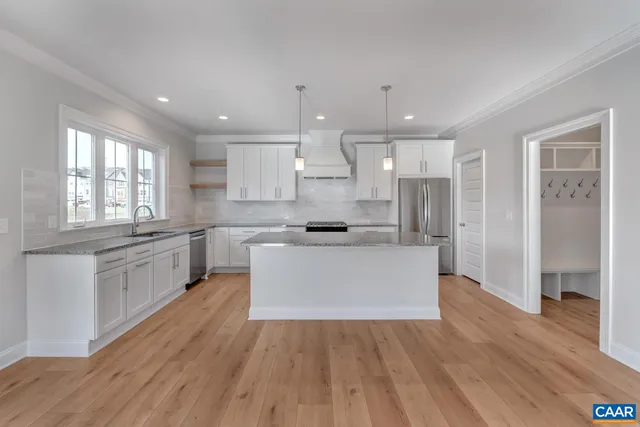 $899,900 | 1150 Riparian Court, Charlottesville, VA 22911