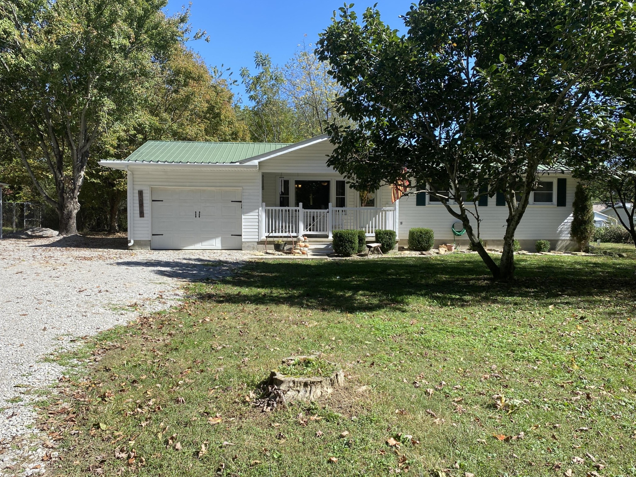 1126 Hamilton Field Road Jamestown, TN 38556 - Photo 14 of 33 Gallery Image 14