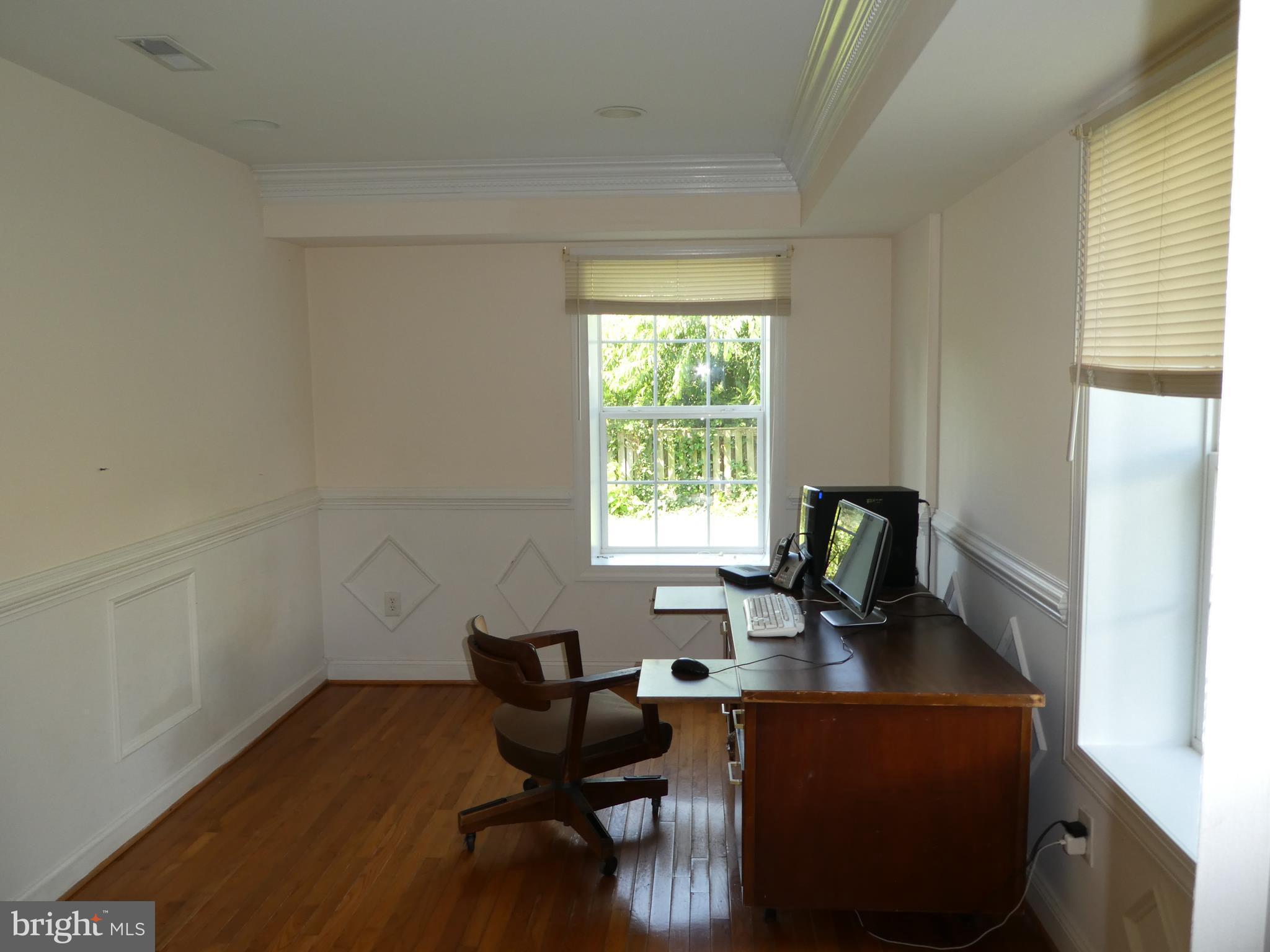 7201 Giles Place Springfield, VA 22150 - Photo 8 of 26 home office
